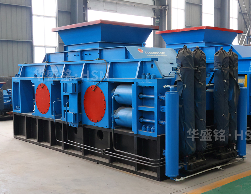 什么設備可破碎可制砂？新型對輥制砂機多少錢一臺？